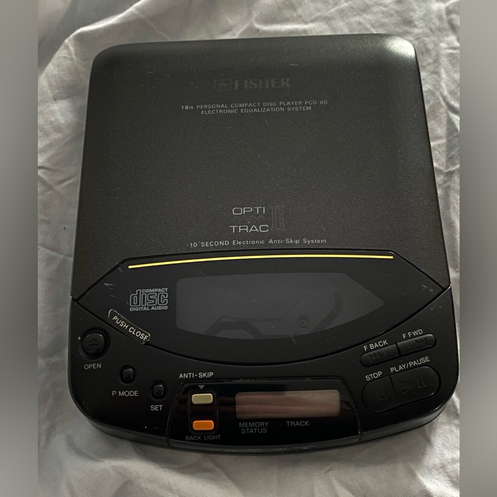Vintage Fisher 1 Bit Personal Compact Disc CD Player PCD-60 Tested - Picture 4 of 10